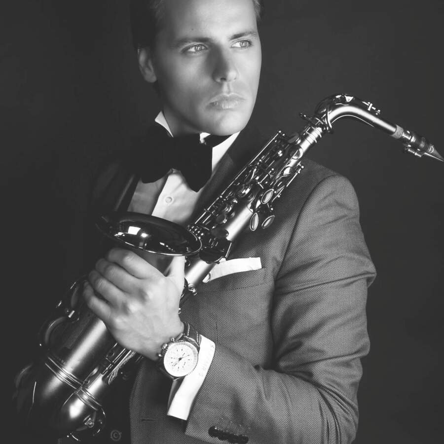 SAXY MR. S.